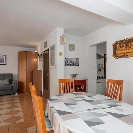 Cozy In With Wifi * Punat