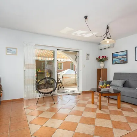 Ferienhaus Cozy In With Wifi